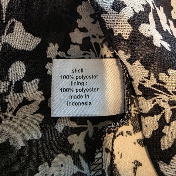 Lane Bryant Chiffon Flowy Tiered Sleeveless Blouse Womens Sz 20 Dark Floral - Picture 5 of 9